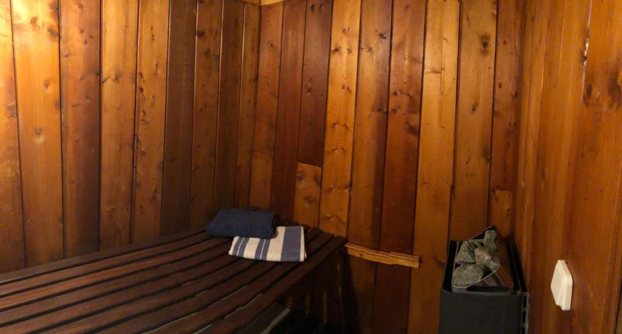 Adosado En La Costa Con Excelentes Vistas Al Estuario De Urdaibai Villa Мундака Екстериор снимка